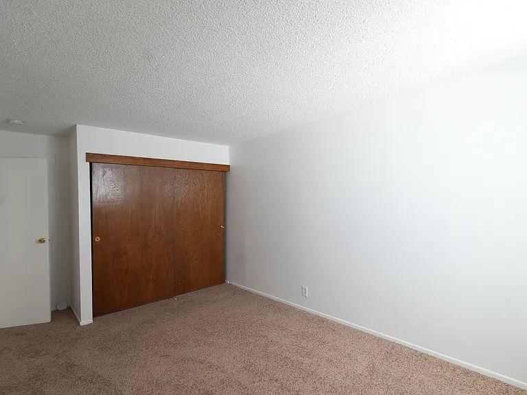 8040 Stewart And Gray Rd #204 — Photo 15