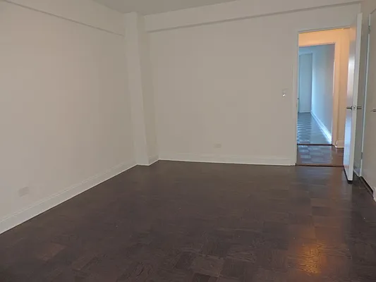 Rented by essential NEW YORK Real Estate | media 18