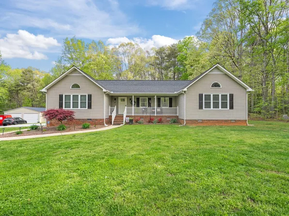 841 Boone Rd, Burlington, NC 27217