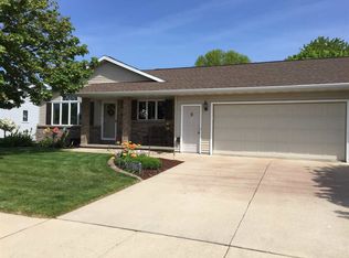 2404 W Capitol Dr, Appleton, WI 54914