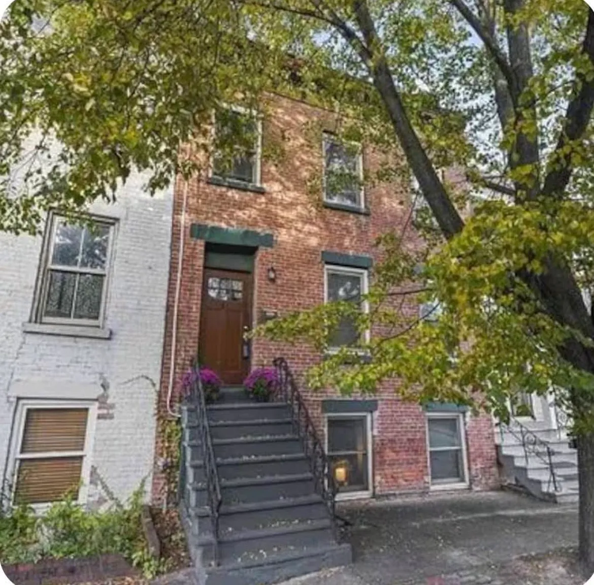 1 bed, $1,400 — Photo 1