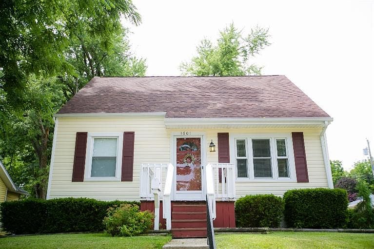1st image of 1601 Flesher Ave