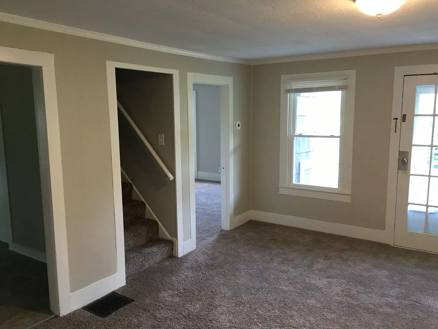 Coming Soon! Excellent 4 bed 1.5 Bath country estate with 1.5 baths and garage — Photo 4