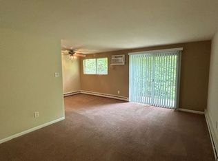 8 Amosland Rd APT C-26, Morton, PA 19070