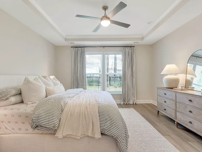 72 McRorrie Dr — Photo 18