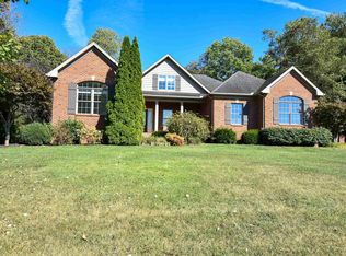 144 Quail Crossing Dr, Boonville, IN 47601