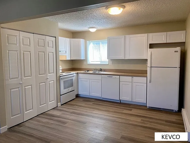 1812 Pecan St — Photo 14