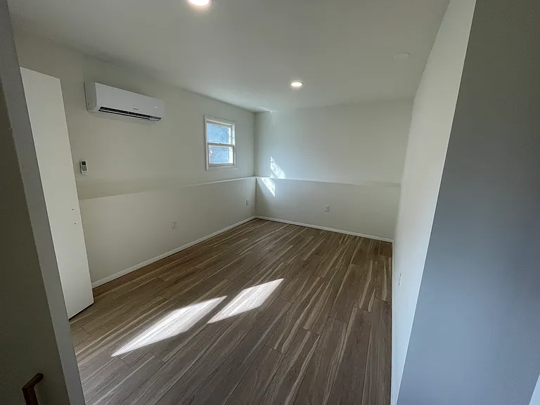97 Meadowbrook Dr — Photo 16