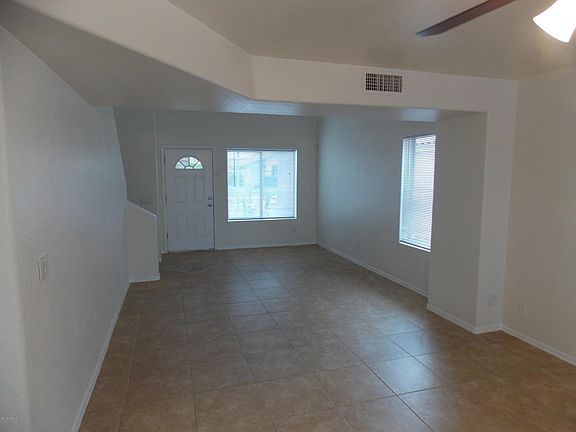 3rd image of 10677 W Willow Ln