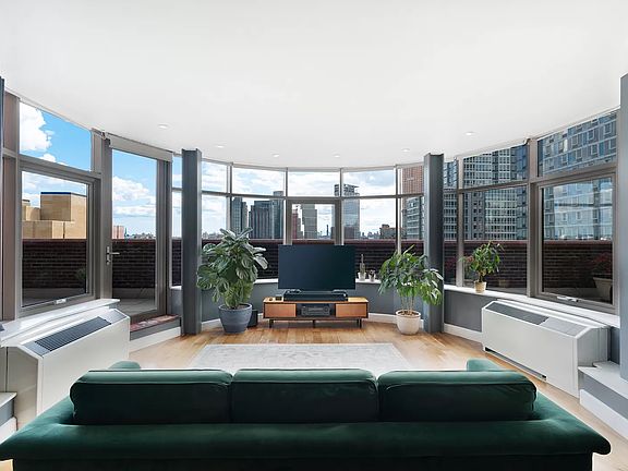 5th image of 2-17 51st Ave #805