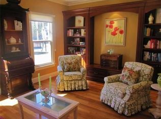 5 Boiling Spring Ave, Medfield, MA 02052