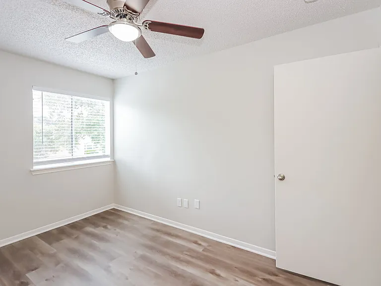 12406 S Garden St — Photo 15