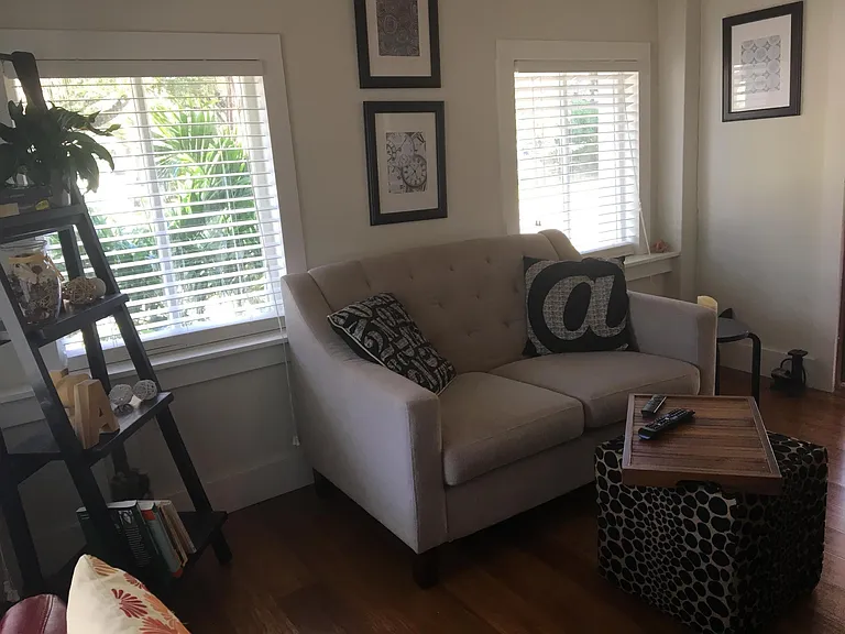 1812 Watrous Ave #B — Photo 2