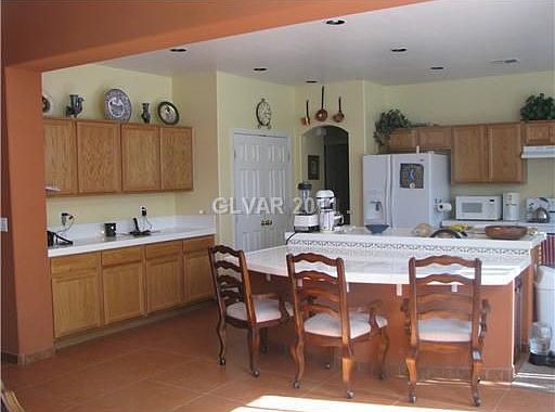 4th image of 7909 Mustang Canyon St