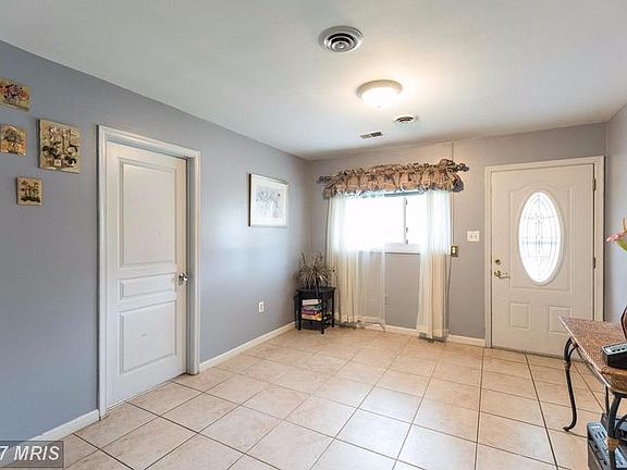 5th image of 14225 Fisher Ave
