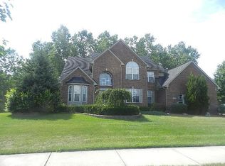 27373 Newberry Blvd, Brownstown, MI 48134