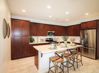 618 N Brampton Ave, Rialto, CA 92376