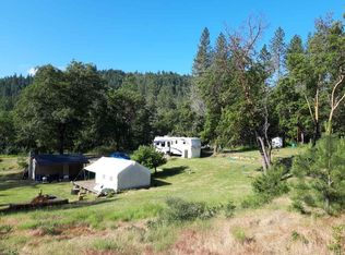 200 Bolt Mountain Rd, Grants Pass, OR 97527