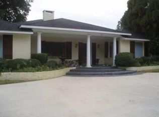 24 Country Club Rd, Mobile, AL 36608