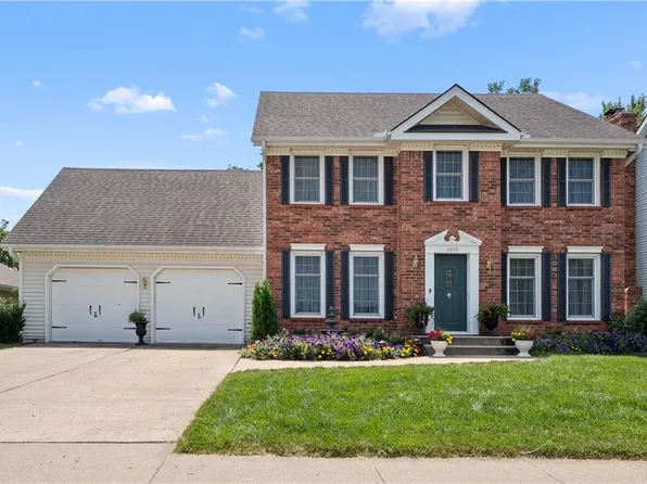 1213 NE 82nd Ter, Kansas City, MO 64118