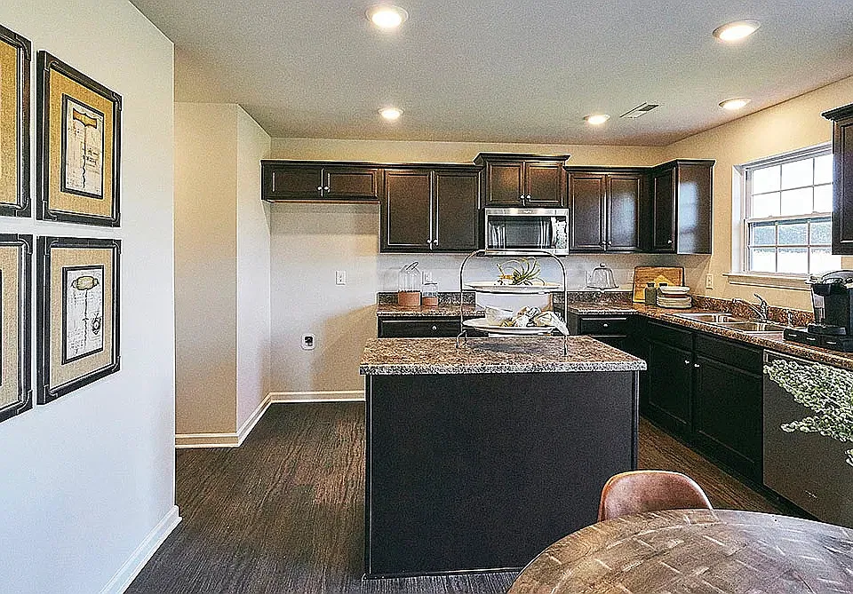 411 Gulliver Ct