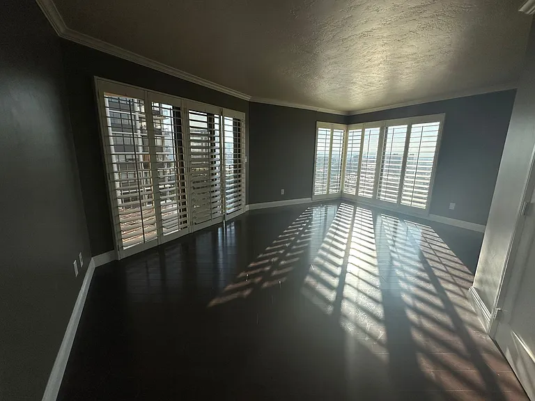 245 N Vine St #901 — Photo 17