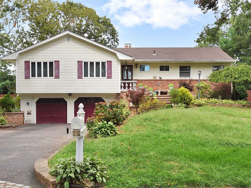 1st image of 27 Sunflower Dr