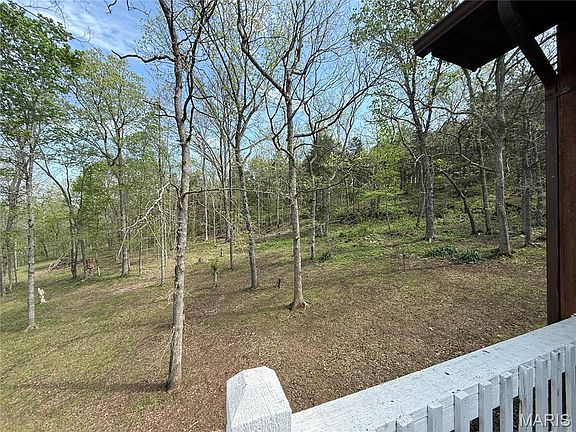 3rd image of 12967 Sugarloaf Rd