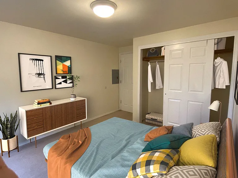 5307 Live Close To University Village And Uw! — Photo 28