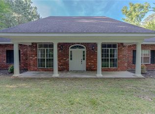 334 Live Oak Dr, Pineville, LA 71360