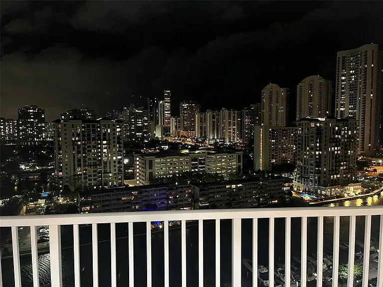 300 Bayview Dr #1911 — Photo 18