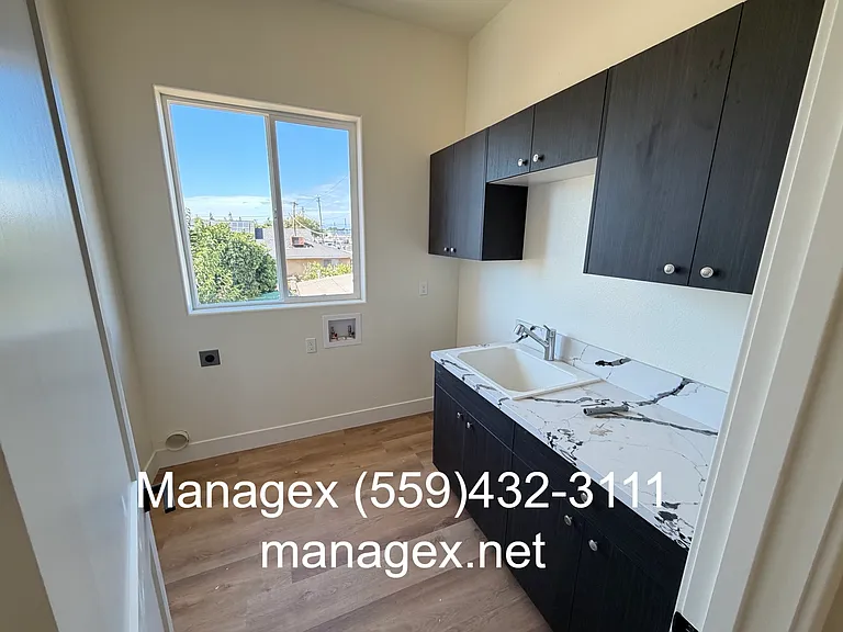 124 Sunnyside Ave #A — Photo 16