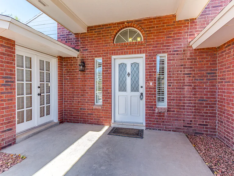 6104 La Posta Dr — Photo 4