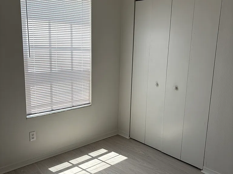 3900 Southpointe Dr #113 — Photo 16