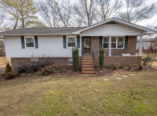 11 Edgewood Cir, Fort Oglethorpe, GA 30742