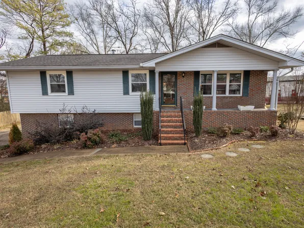11 Edgewood Cir, Fort Oglethorpe, GA 30742