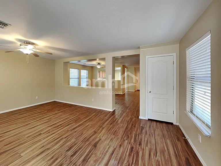 18522 W Legend Dr — Photo 9