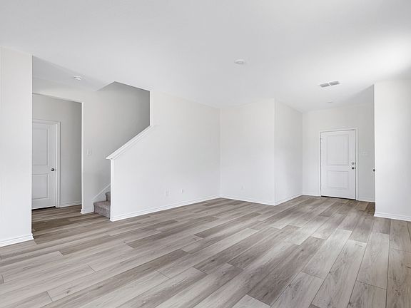 2nd image of 7915 Canyon Wren Park