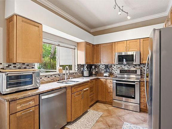 5th image of 384 Wingate Cir