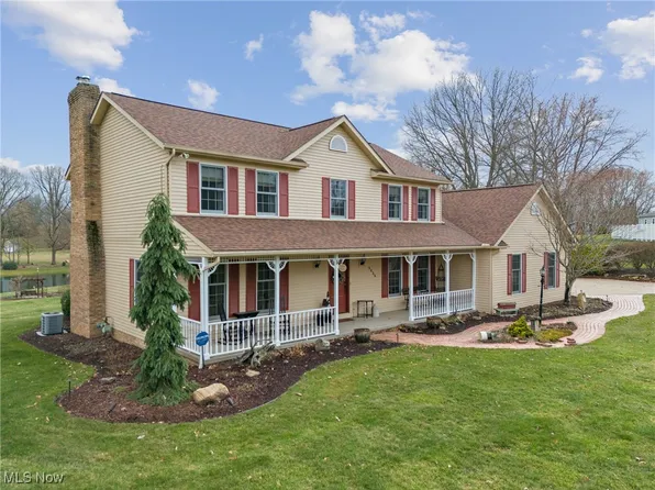 3628 Cormany St NE, Hartville, OH 44632
