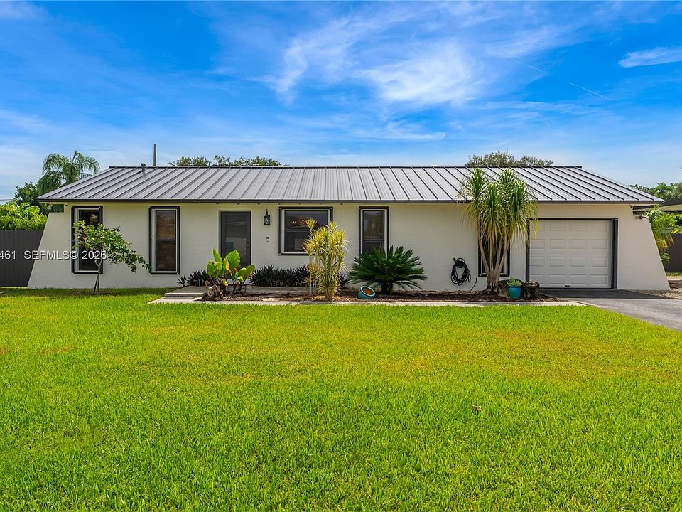 1st image of 32205 SW 199th Ct