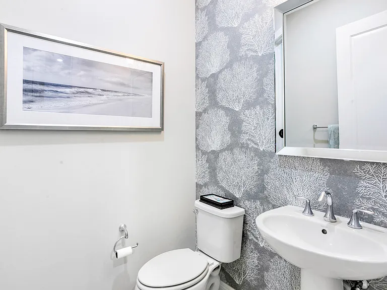 5623 Delacroix Ter — Photo 14