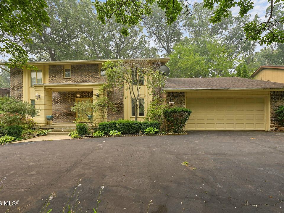 1st image of 4357 Bromley Dr