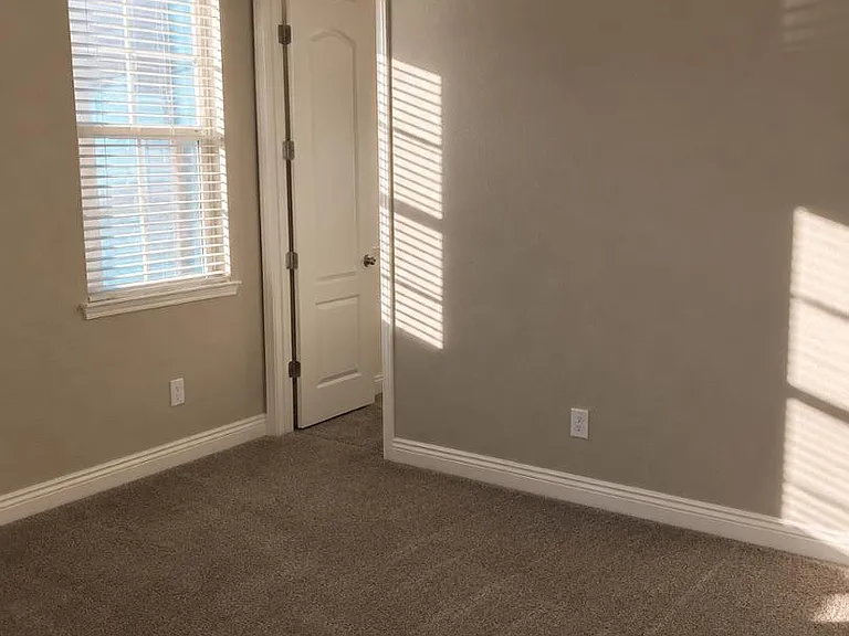 1520 E Sagittarius Pl — Photo 30