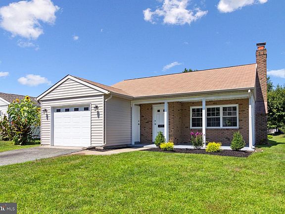 3rd image of 177 Dorchester Dr