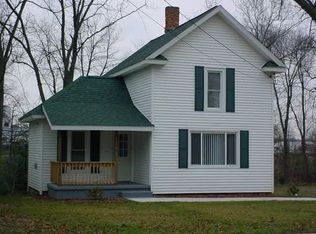 337 E Bacon St, Hillsdale, MI 49242