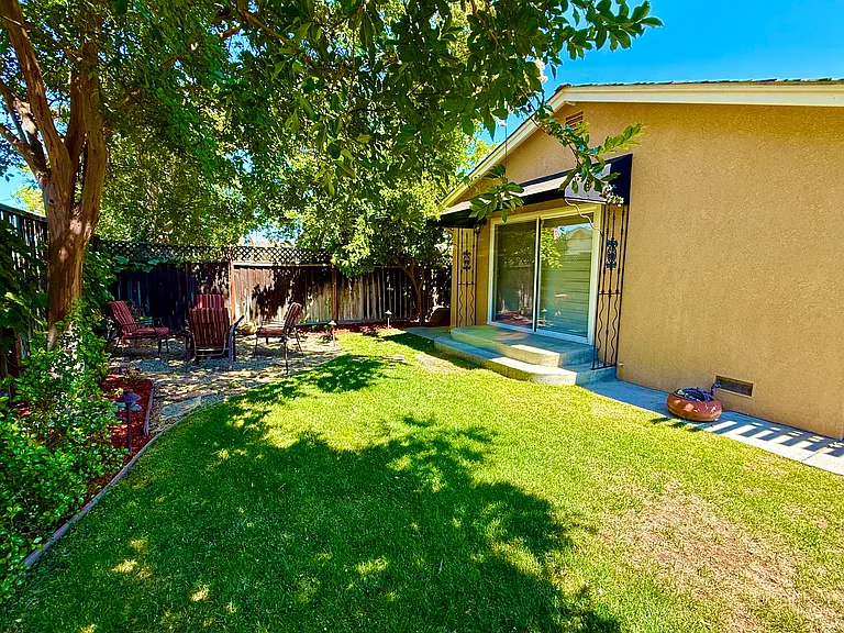 1403 Annapolis Way — Photo 10
