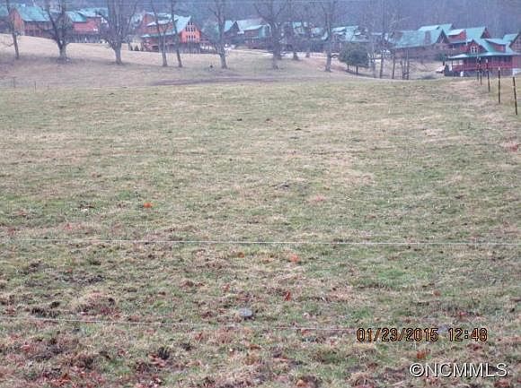 2nd image of 1918 Campbell Creek Rd