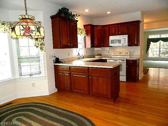 3rd image of 16800 Knolls Way