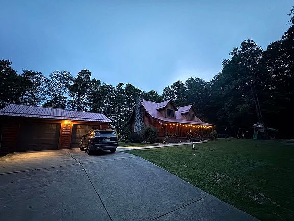 2nd image of 1292 Mount View Rd